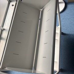 【無料✴︎早い者勝ち】ファイルラック中古、ハゲありの画像