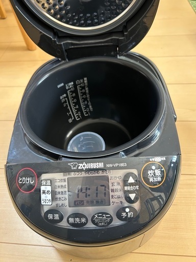 一升炊きの炊飯器