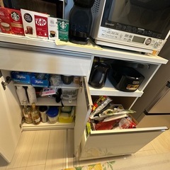 ❣️今だけセール中❣️ 美品カップボード　幅120奥行き50の画像