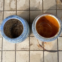 染付火鉢2個の画像