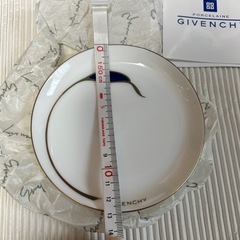 ジバンシー　食器セットの画像