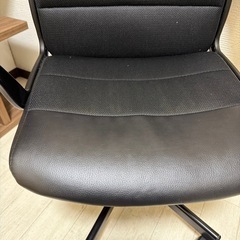 IKEAデスク用椅子の画像