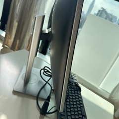 デル　ディスプレイ　モニター
の画像