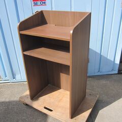演台　木製　590ｘ400ｘ1050　　の画像