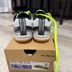 キッズ  バレーシューズの画像