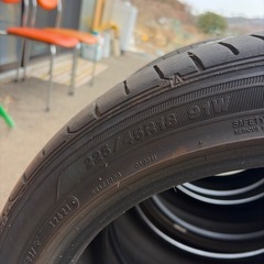 タイヤ225/45/18
の画像