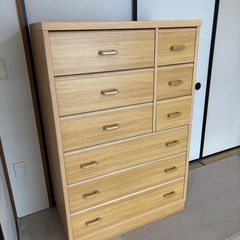 洋服タンスの画像