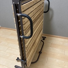 折りたたみベッドの画像