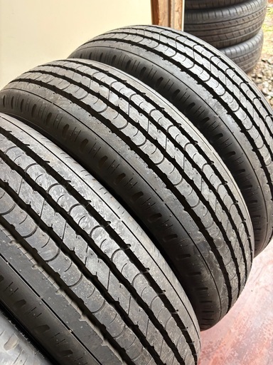 新車外し❗️205/75/16LT 113/111L夏ダンロップ