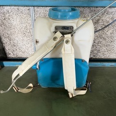 クボタ　噴霧器 背負式　　現状の画像