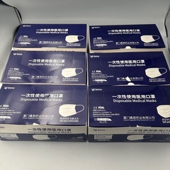 使い捨てマスク　新品未使用　50枚×6箱　計300枚の画像