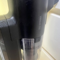 アイリスオーヤマ  コードレス掃除機の画像
