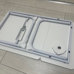 折りたたみ　角度調整可能テーブル　白の画像