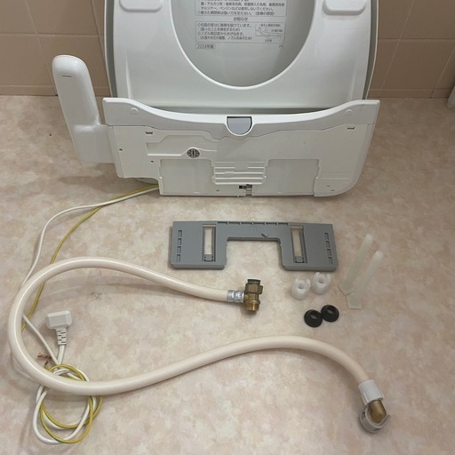 【美品箱有り】Panasonic温水洗浄便座ビューティ・トワレCH951SWS（2024年製）