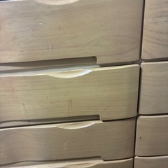 タンス(4段2列)の画像