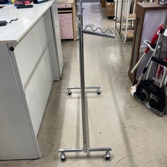 A2602-1279 ステンレス製　パイプハンガー　キャスター付き　キズ汚れ有りの画像