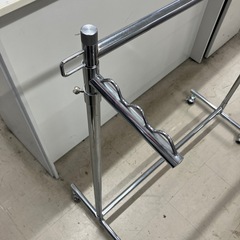 A2602-1279 ステンレス製　パイプハンガー　キャスター付き　キズ汚れ有りの画像