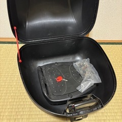 【中古】リアボックス37L ベース　鍵付きの画像