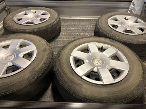 ハイエース 純正ホイール タイヤホイールセット (A) 徳宿のタイヤ