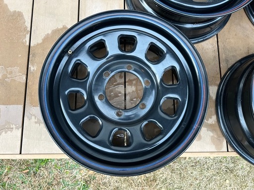200系ハイエースS-GL16インチホイール