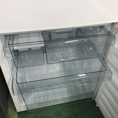 ジャングルジャングル貝塚店　ツインバード　冷蔵庫 2021年製　白　ホワイト　２ドア　右開き　ファン式　LEDランプ　耐熱トップテーブル　一人暮らし　コンパクト　2段引出式フリーザー　キッチン家電　家電　110L 中古　貝塚市二色浜の画像