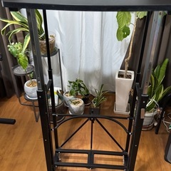 折りたたみ昇降机の画像