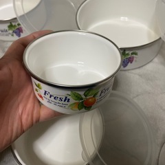 ステンレス製保存容器5セットの画像