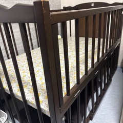 ベビーベッドの画像