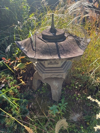 石　燈篭
