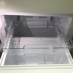 ジャングルジャングル貝塚店　シャープ　冷蔵庫　2023年製　白　ホワイト　コンパクト　右開き　2ドア　間冷式　ファン式　一人暮らし　152L 付け替えどっちもドア　耐熱トップテーブル　中古　貝塚市　二色浜の画像