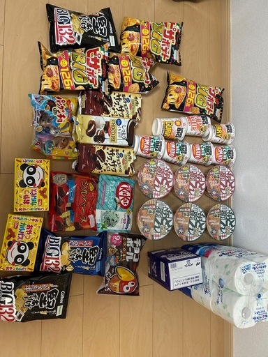 お菓子，カップラーメン、洗剤 (amxY) 千里のおもちゃの中古あげます
