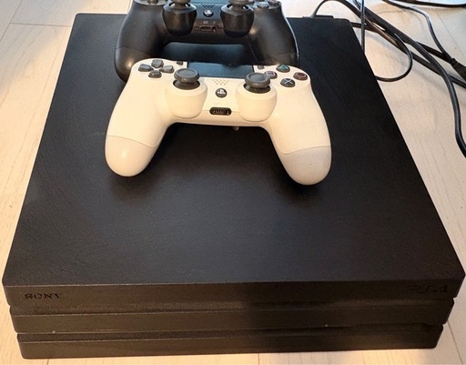 【受け渡し予定あり】プレイステーション4プロ　　1TB