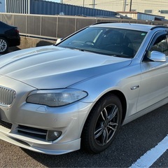 BMW 528iツーリングの画像