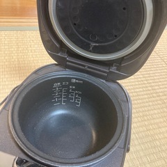 タイガー土鍋IH炊飯ジャー　3合炊
の画像