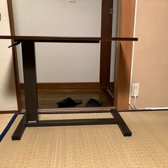 昇降式テーブルの画像