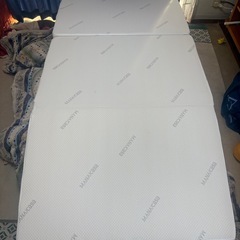 【美品】マナベインテリアハーツ 3つ折りマットレス(使用頻度極少の画像