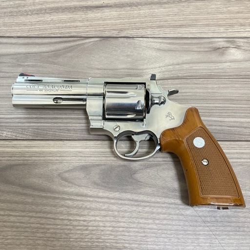 コルトアナコンダ44マグナム