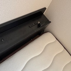 セミダブル　ベッド　コンセント付の画像