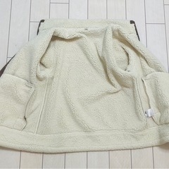 ユニクロ 防風ムートン フリースジャケットの画像