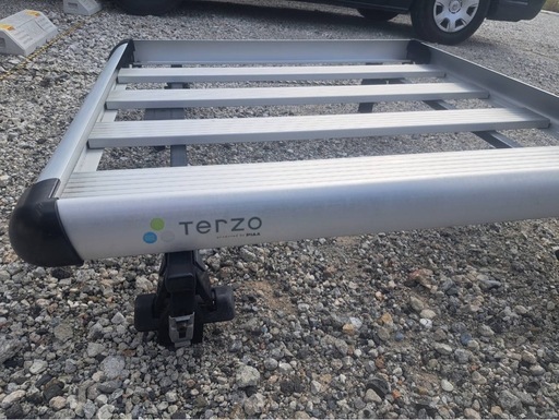 TERZO ルーフラック一式　ネット付き