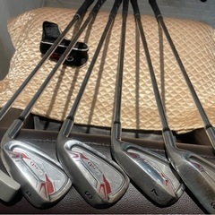 オンレッドゴルフクラブ7.8.9.S.P.パター計6本の画像