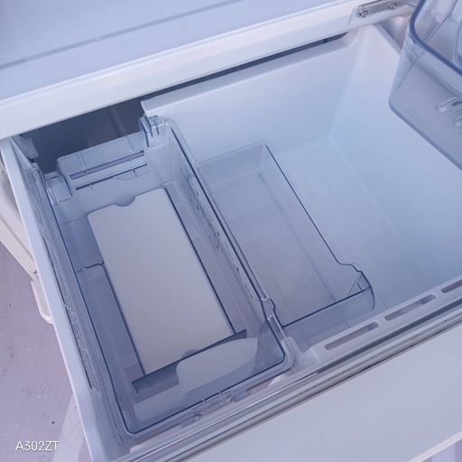 C071 送料設置無料　アクア　最新モデル　自動製氷機能付き大型冷蔵庫　238L