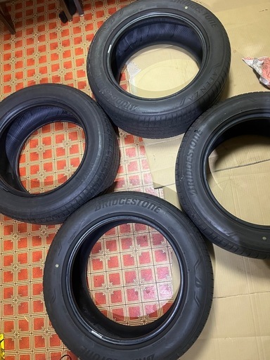 ブリヂストン 235/55R17 夏タイヤ 4本 値下げ交渉可