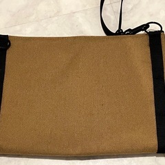 CHUMS (チャムス) サコッシュ 迷彩柄 茶色の画像