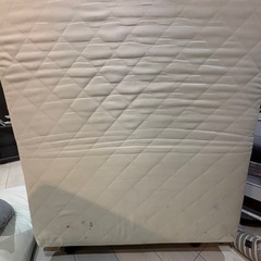 折りたたみベッドの画像