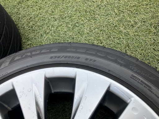 アルファード純正　235/50R18