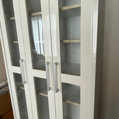 キレイな書棚ですの画像