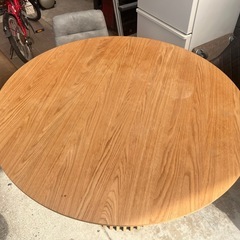 ノーチェ ダイニングテーブル　の画像