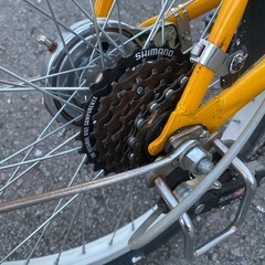 折り畳み自転車の画像