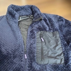 ネイビー フリースジャケット ジッパーポケット付きの画像